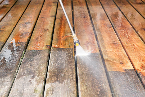 Best Pool Deck Cleaning  in Shelton, NE